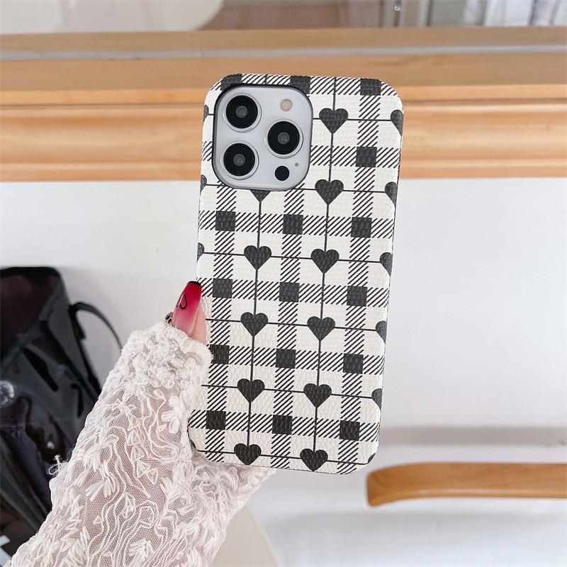 Heart Checkered Pattern iPhone Case-Fonally-For iPhone SE 2 or 3-Black-